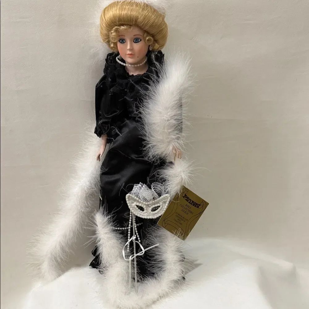 Seymour Mann DOMINO Doll Theatre Opera Victorian Black Costume White Feathers